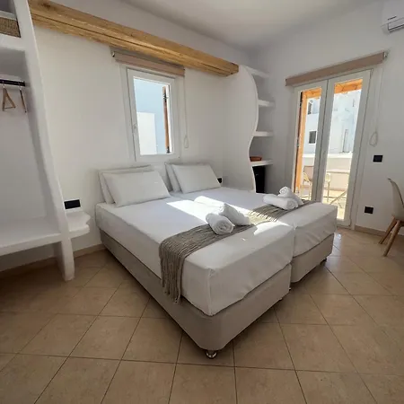 Eleni'S Rooms Hotel *